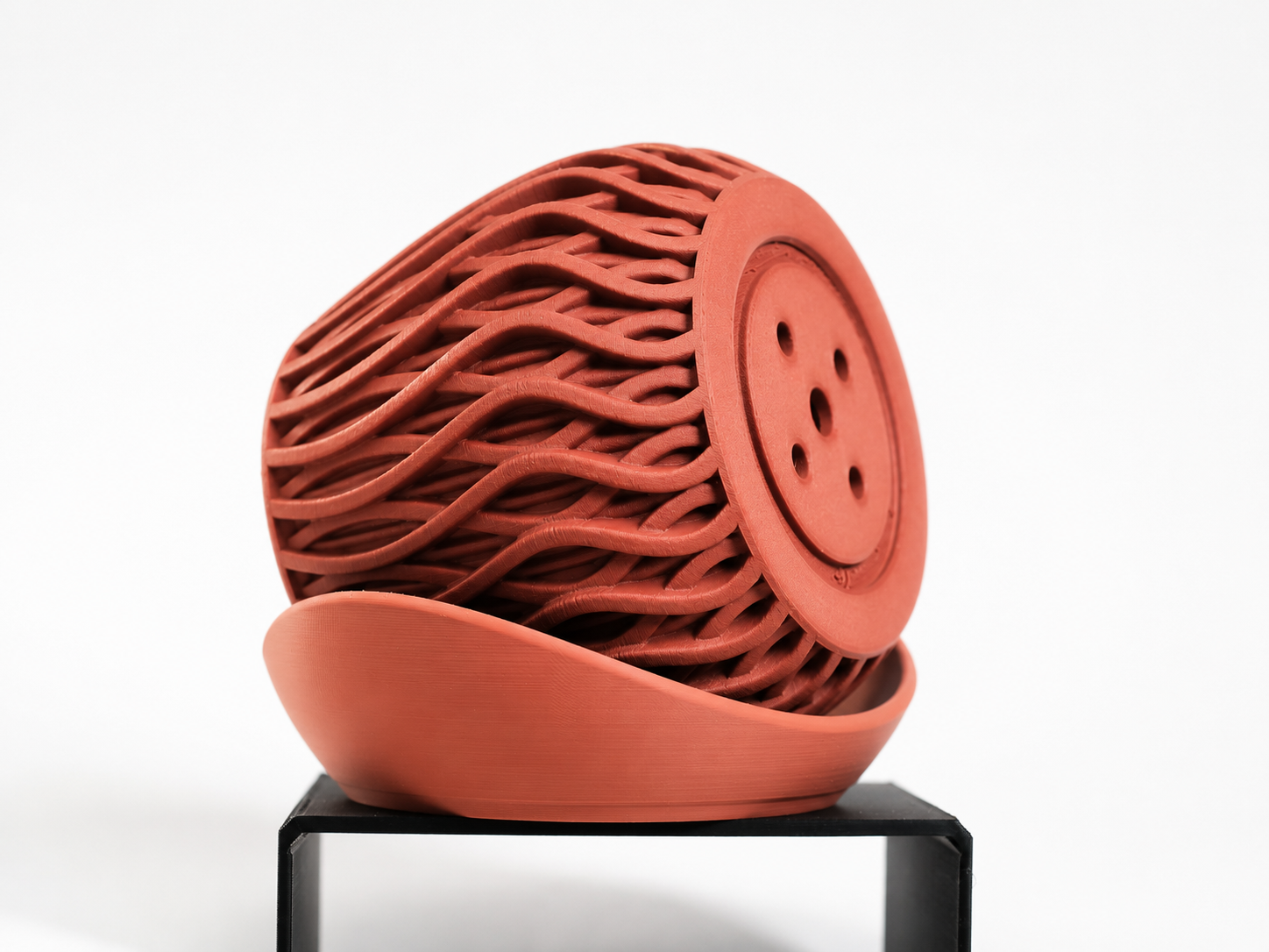 LYRA Pflanztopf mit Untersetzer – 3D-gedruckter Design-Übertopf mit Flechtstruktur